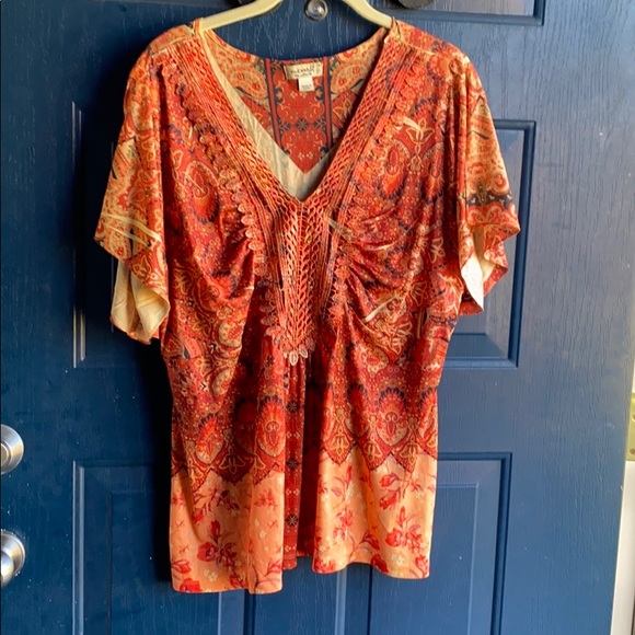 One World top - Picture 1 of 7